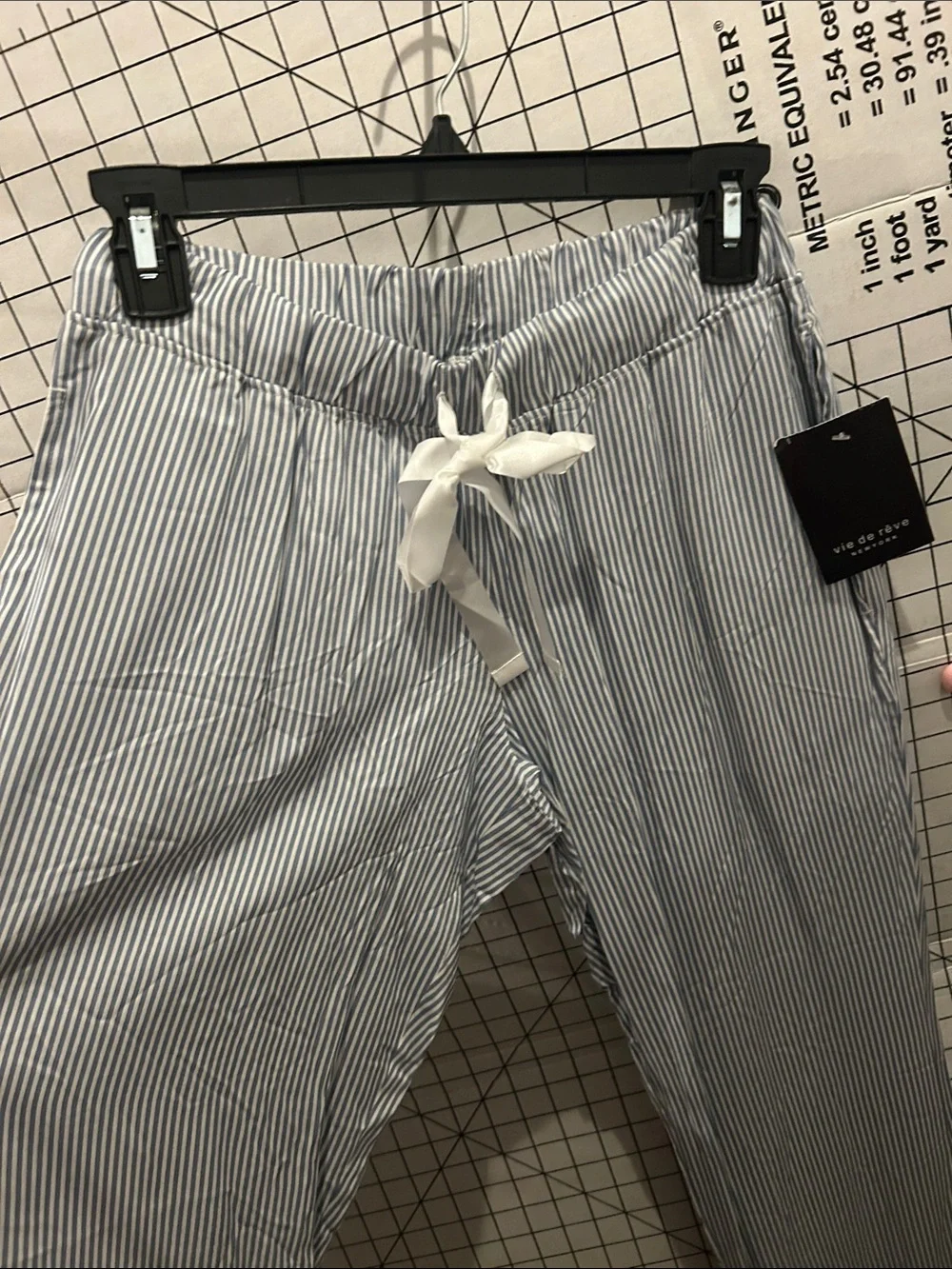 Vie de rêve Light Blue & White Pinstripe Drawstring Joggers